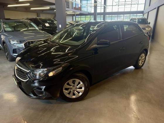 CHEVROLET ONIX 1.0 MPFI LT 8V FLEX 4P MANUAL CHEVROLET ONIX 1.0 MPFI LT 8V FLEX 4P MANUAL